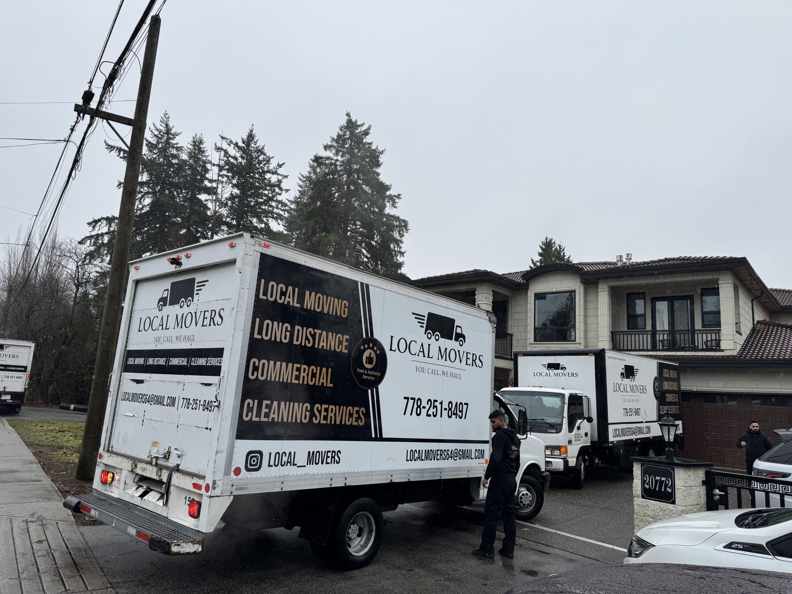 Local Movers team in action